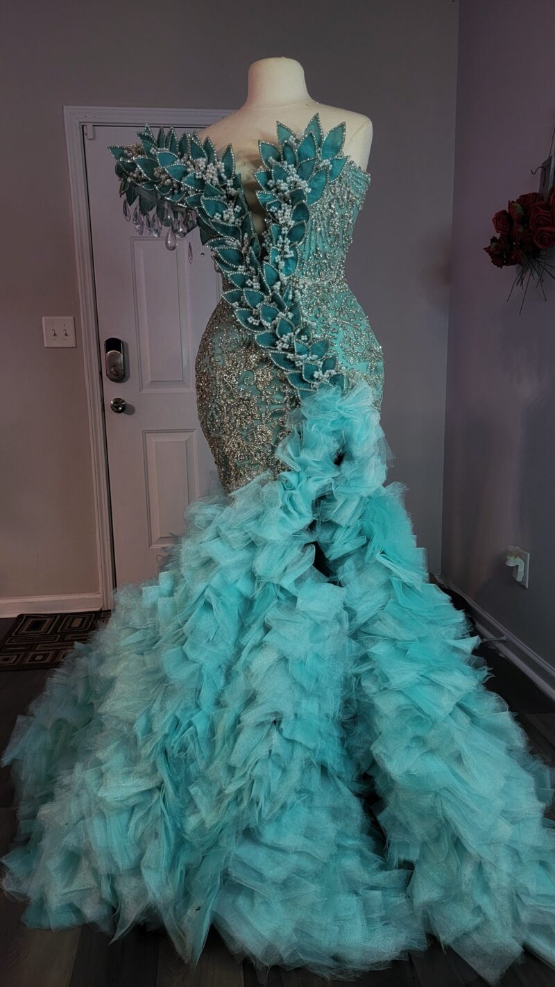 Nebih’s dress