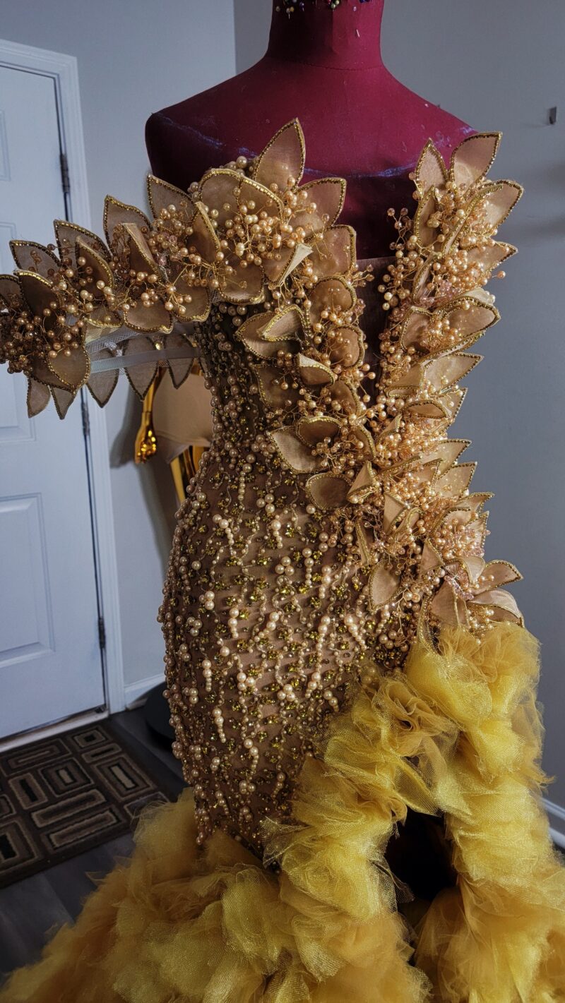 Nebih’s dress( gold)